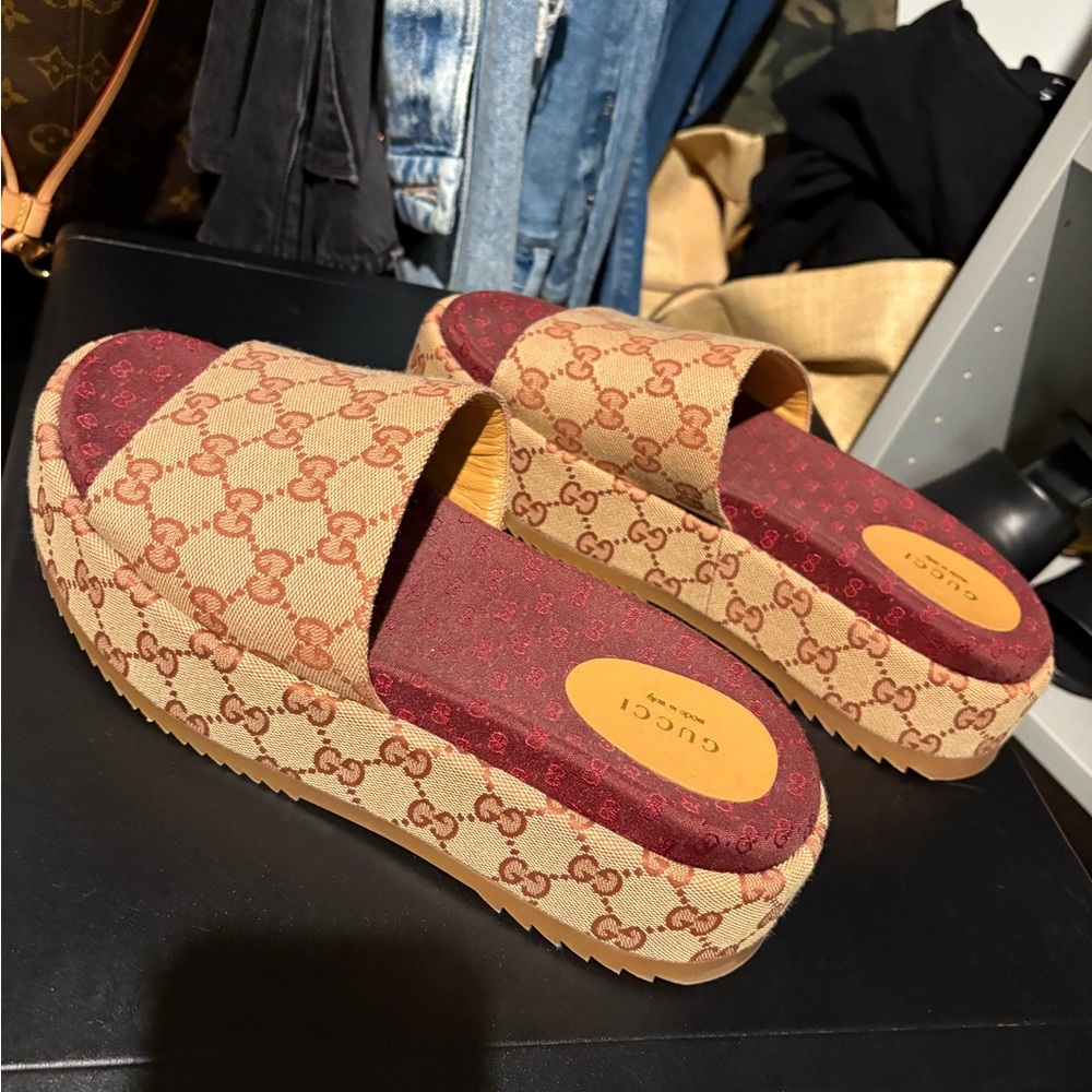 Gucci platform sandal